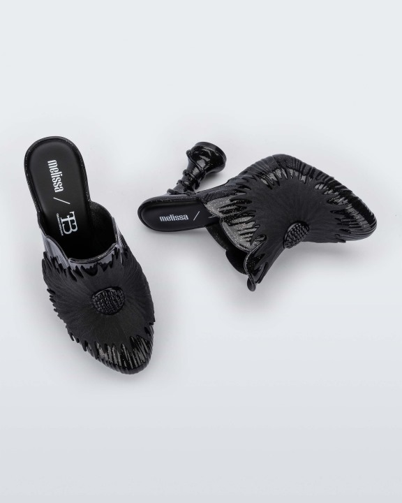 Melissa Joy Flower Thomas Benjamin Salto Preto