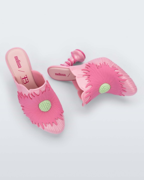 Melissa Joy Flower Thomas Benjamin Salto Rosa