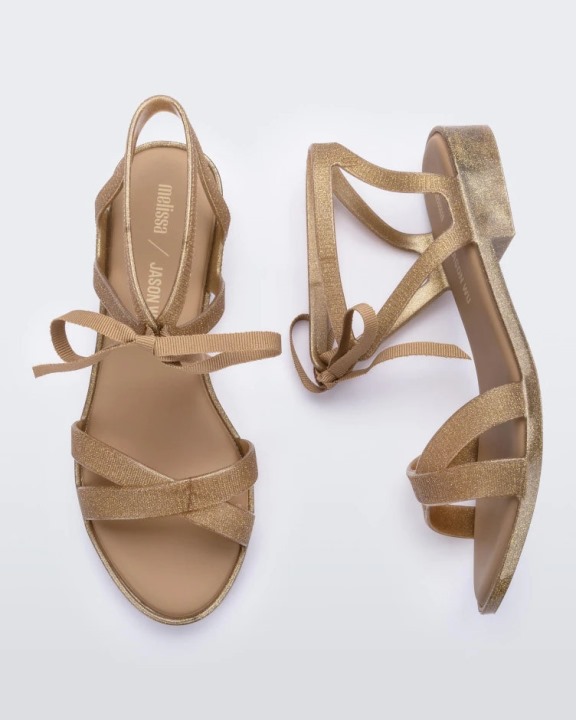 Sandália Melissa Ophelia Low Jason Wu Dourada